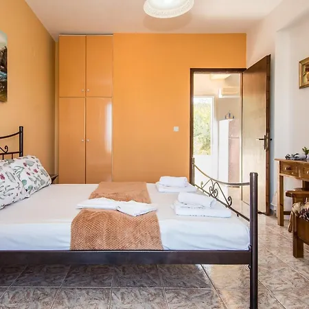 Apartment Aristotelis *