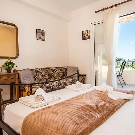 Apartment Aristotelis Razata
