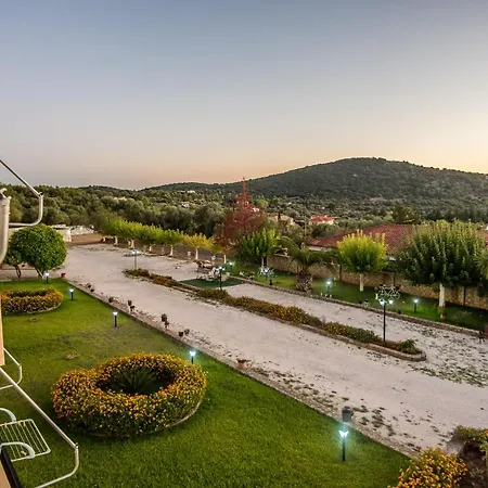 Aristotelis Apartman Razáta