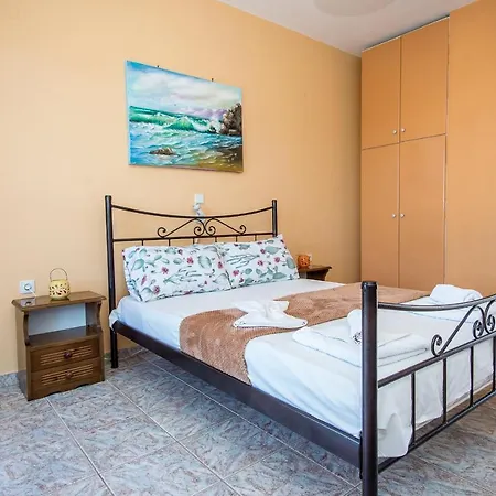 Aristotelis Apartman Razáta
